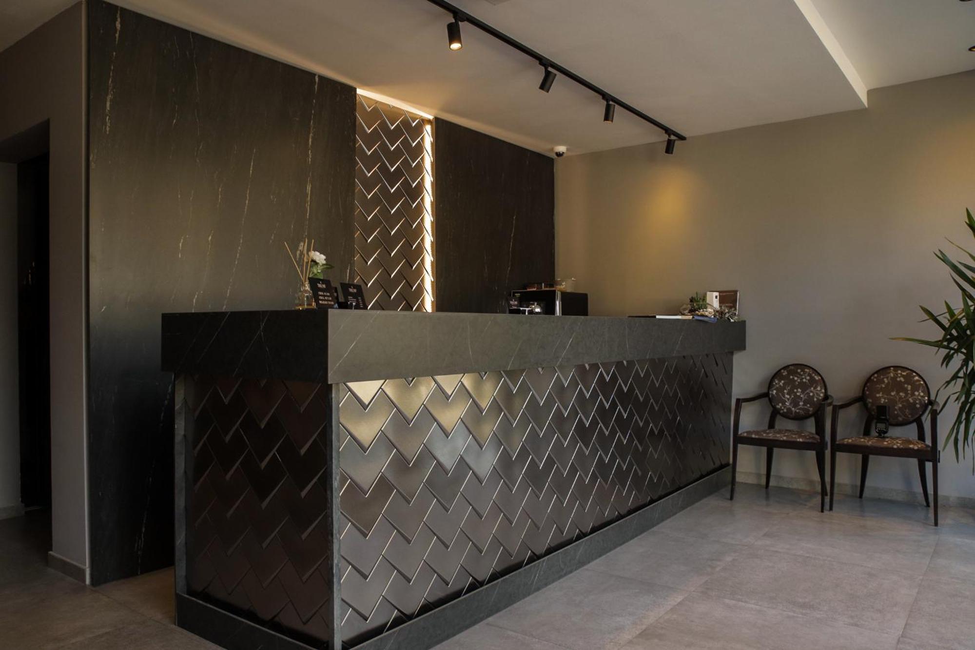 Triumf Hotel Prizren Extérieur photo