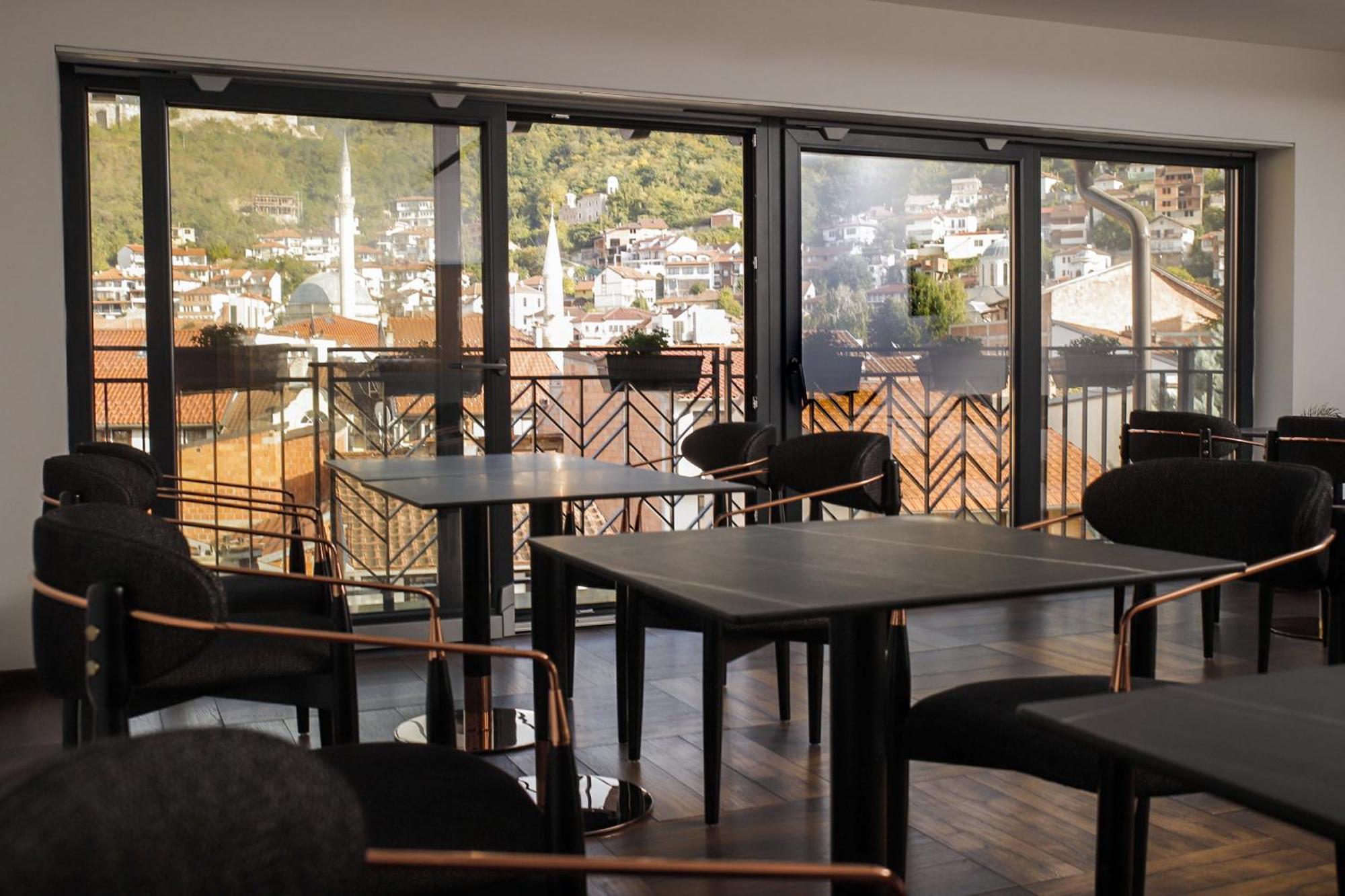 Triumf Hotel Prizren Extérieur photo